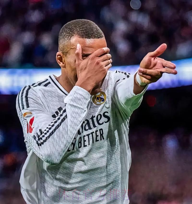 官方：姆巴佩获欧洲金靴 约克雷斯萨拉赫分列二三